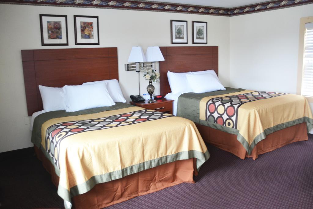 Scottish Inns Potsdam Room photo