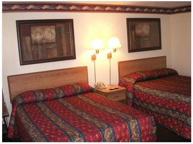 Scottish Inns Potsdam Room photo