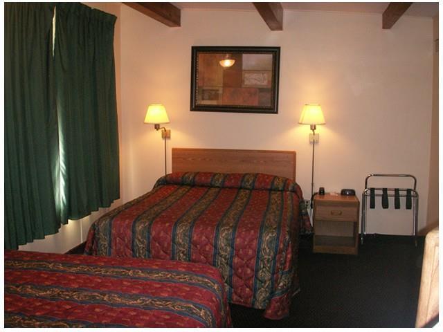 Scottish Inns Potsdam Room photo